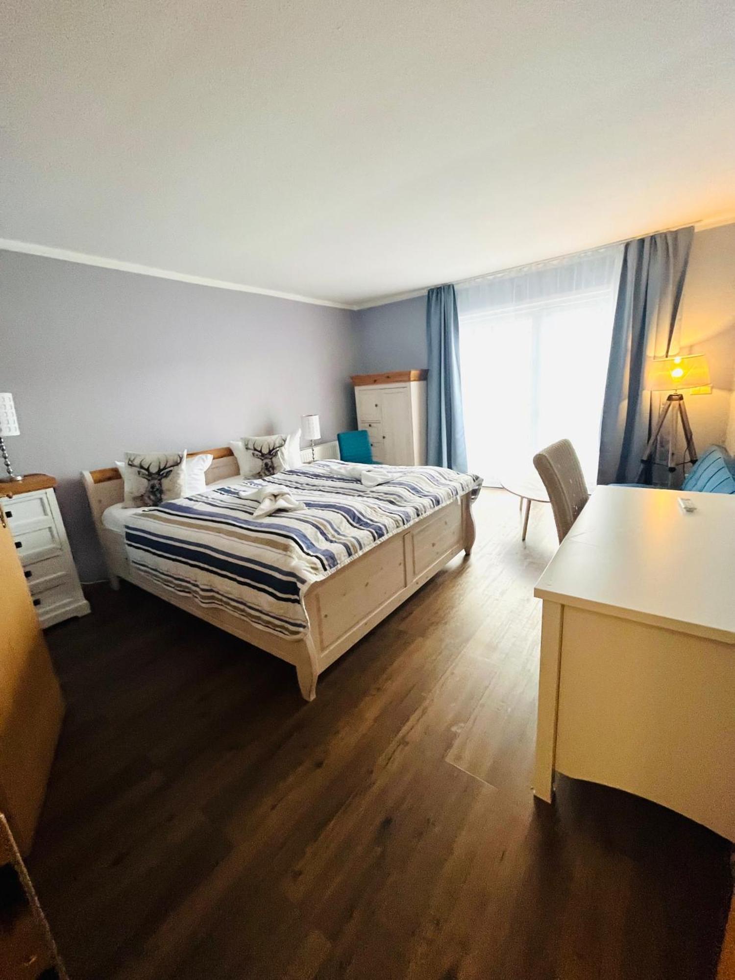 Strandhotel Vier Jahreszeiten Buckow Bagian luar foto