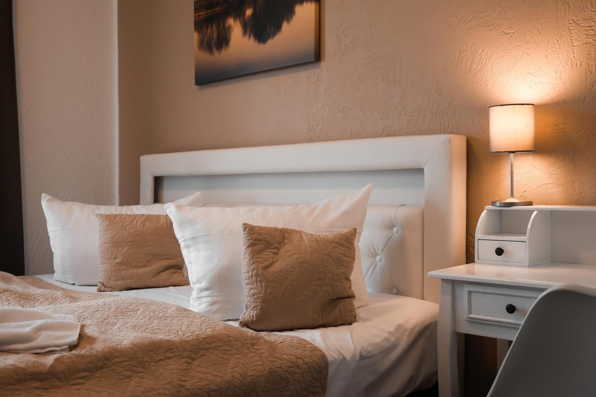 Strandhotel Vier Jahreszeiten Buckow Bagian luar foto