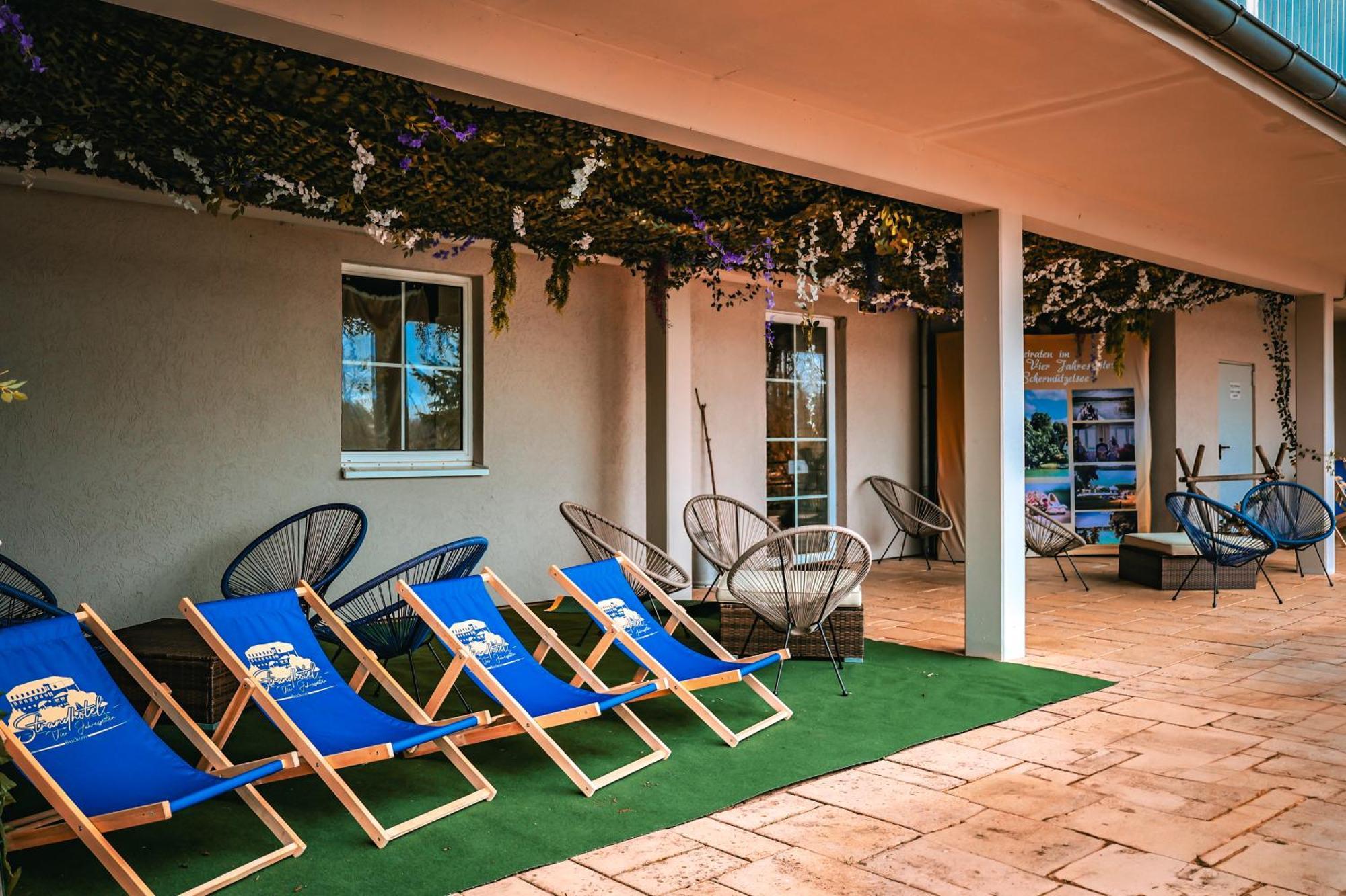 Strandhotel Vier Jahreszeiten Buckow Bagian luar foto