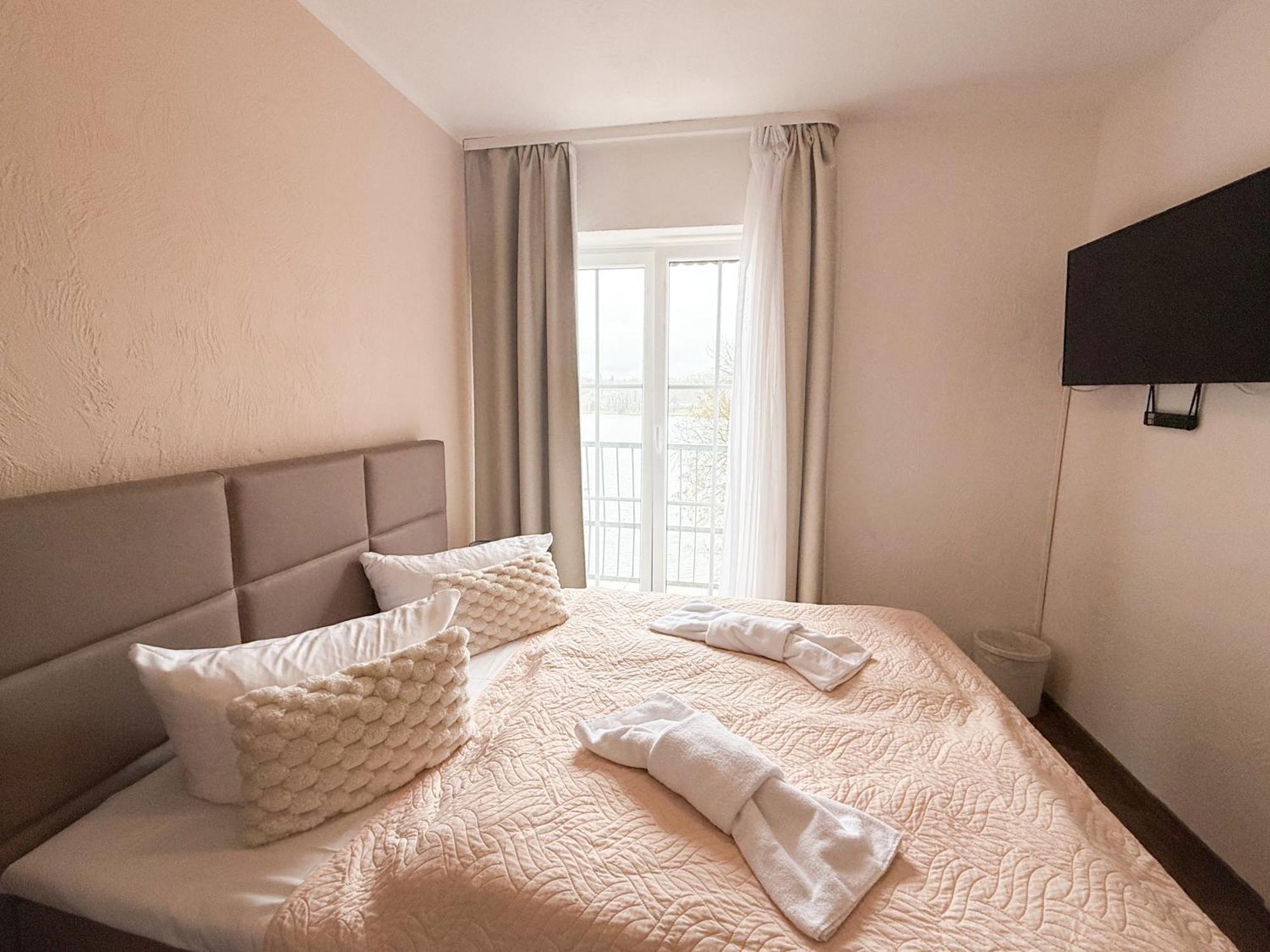 Strandhotel Vier Jahreszeiten Buckow Bagian luar foto