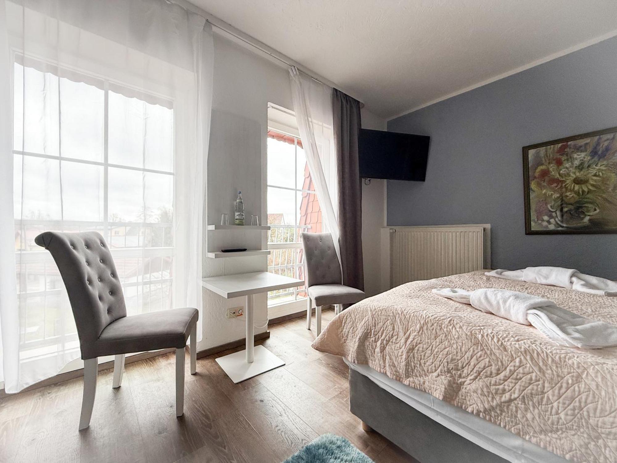Strandhotel Vier Jahreszeiten Buckow Bagian luar foto