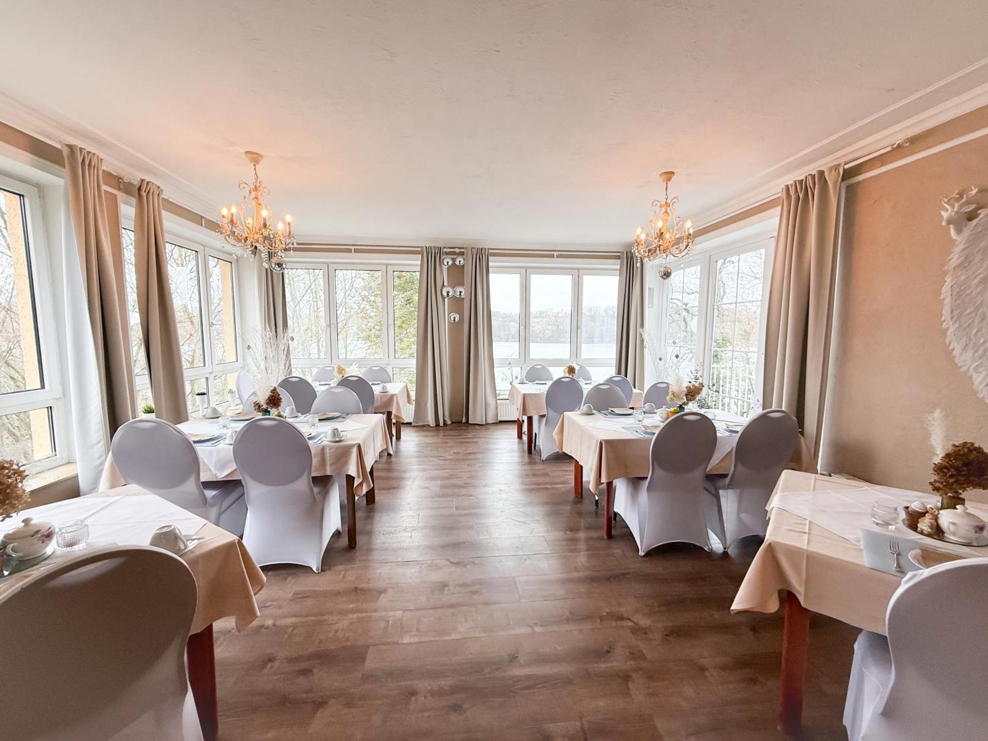 Strandhotel Vier Jahreszeiten Buckow Bagian luar foto